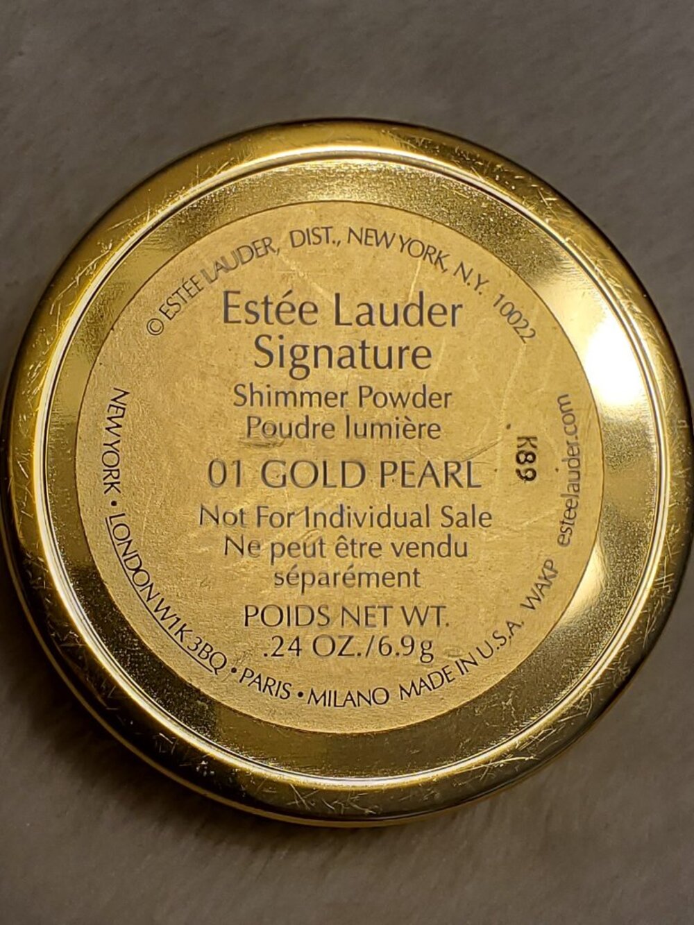 Estee Lauder Signature Shimmer Powder - 01 Gold Pearl New, Never Used!! - Picture 2 of 7